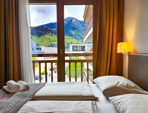 [DEMO] Habitación Doble Superior con Balcón, Vistas a la Montaña y Bar-Cafetería